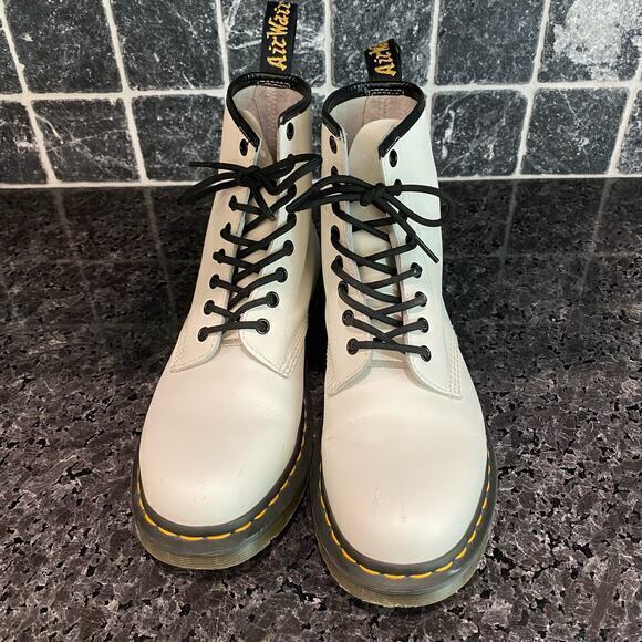 Dr. Martens White 11822 Combat Boots Women's size 9‎ - Picture 2 of 8